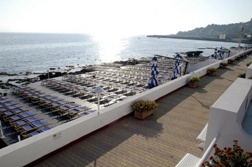La Marsa Vacances Mondello Exteriör bild