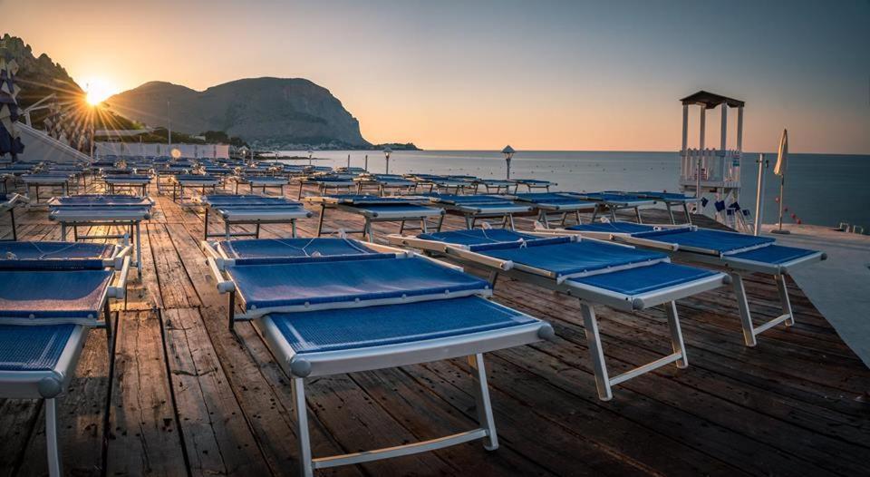 La Marsa Vacances Lägenhet Mondello Exteriör bild